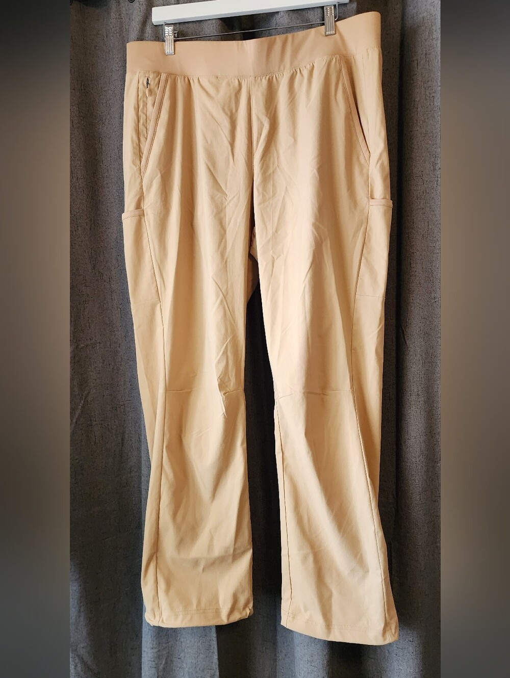 Columbia Women’s Boundless Trek Pull‑On Pants XL Beige Omni‑Shield Hiking Camp